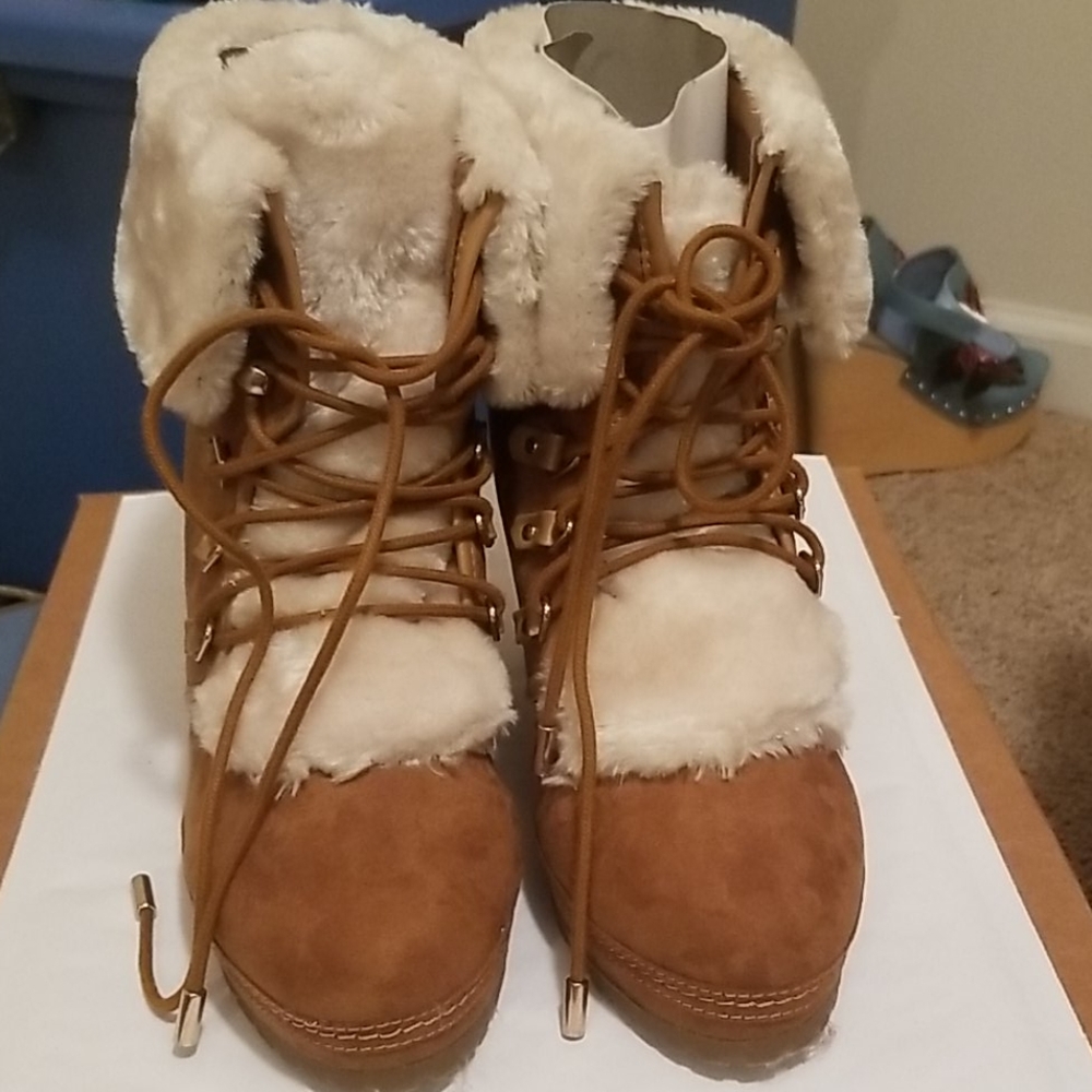 Union bay wedge boots suede and faux fur